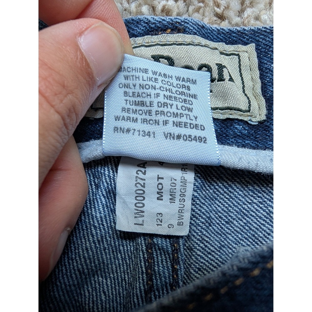 LL Bean Relaxed Fit Jeans Womens 12 P Blue Excellent Comfort Waist Vintage - Picture 4 of 9